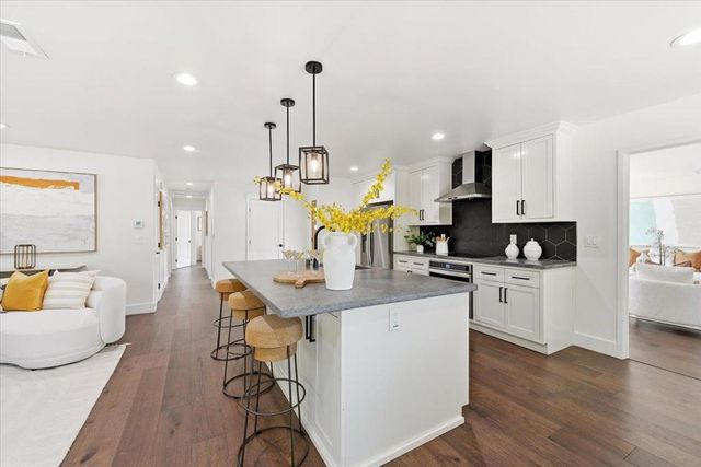 1532 Todd Street, Mountain View, CA 94040