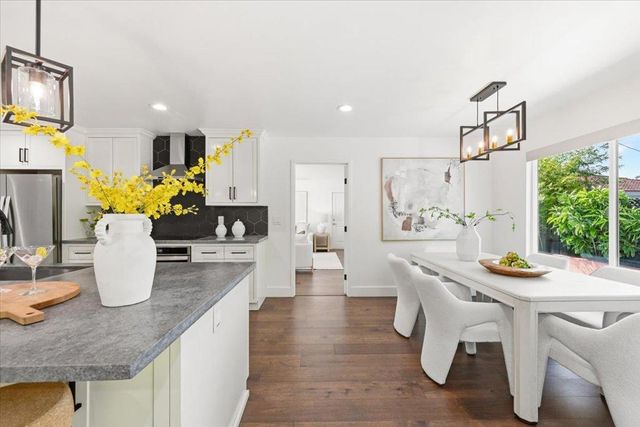 1532 Todd Street, Mountain View, CA 94040