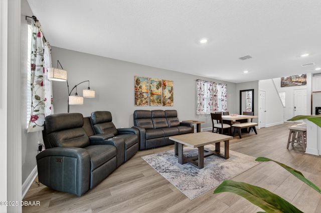 284 Links Terrace Boulevard, Daytona Beach, FL 32124