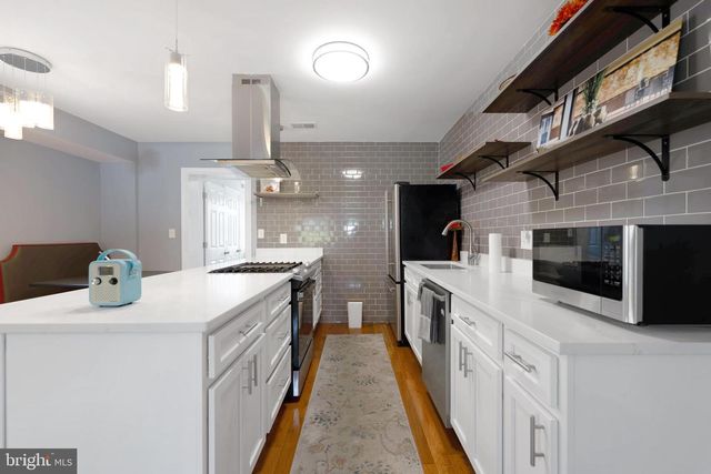 701 ROUNDVIEW RD, Baltimore, MD 21225