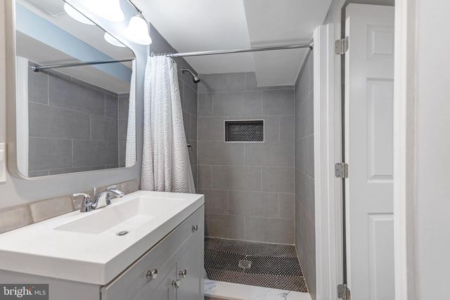 701 ROUNDVIEW RD, Baltimore, MD 21225