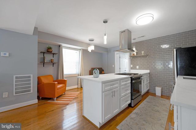 701 ROUNDVIEW RD, Baltimore, MD 21225