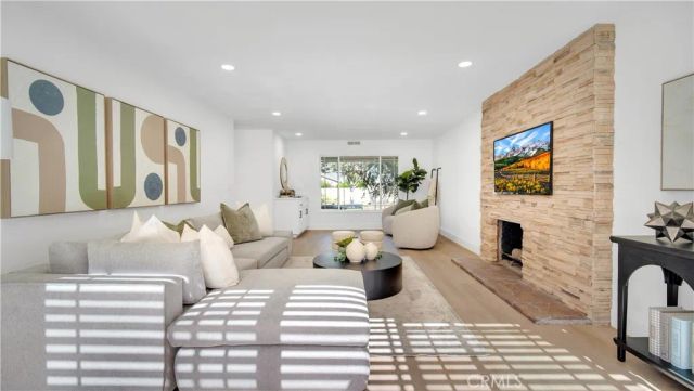 13672 Typee, Irvine, CA 92620