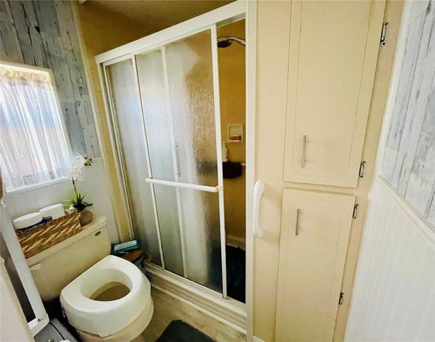 105 PINEBARK DRIVE, Palm Harbor, FL 34684