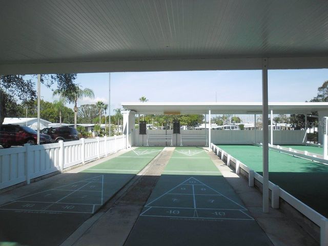 105 PINEBARK DRIVE, Palm Harbor, FL 34684