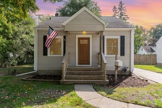 1 Southlawn Court, Saginaw, MI 48602