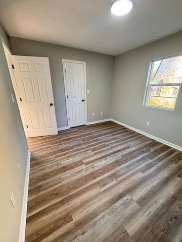 2858 Woodland Avenue, Columbus, OH 43224