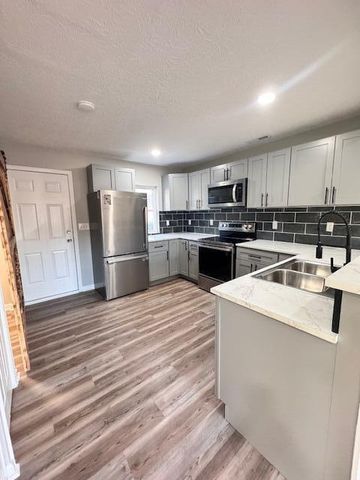 2858 Woodland Avenue, Columbus, OH 43224