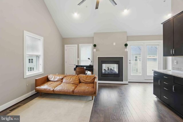 404 HENDRIX AVE, Gaithersburg, MD 20878