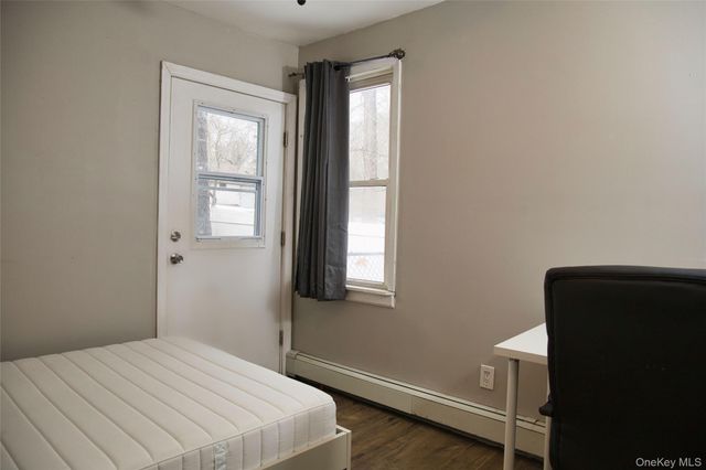 45 Croft Lane, Smithtown, NY 11787