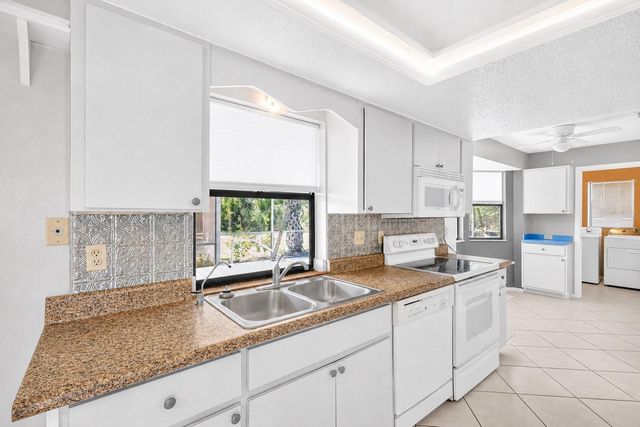 1390 TRIPOLI STREET, North Port, FL 34286