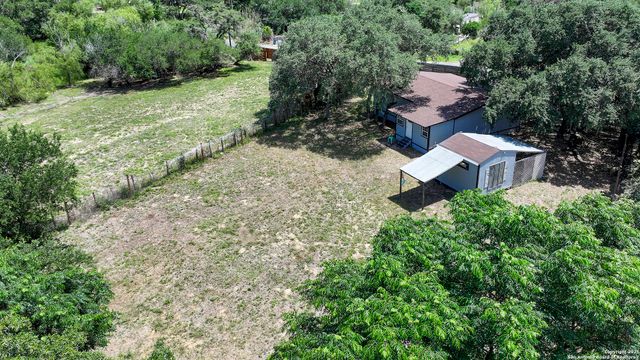 600 Dawnridge Drive, Poteet, TX 78065
