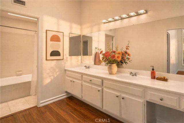 137 S Stonebrook, Orange, CA 92869