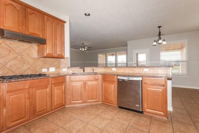 17427 Stamford Oaks Drive, Tomball, TX 77377