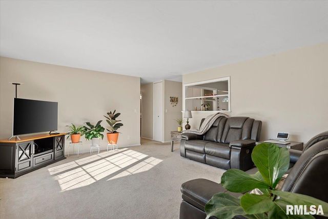 2308 WESTVIEW Drive, Springfield, IL 62704