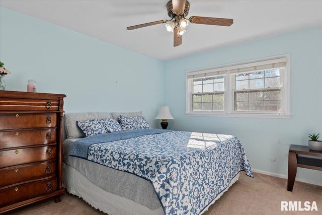 2308 WESTVIEW Drive, Springfield, IL 62704