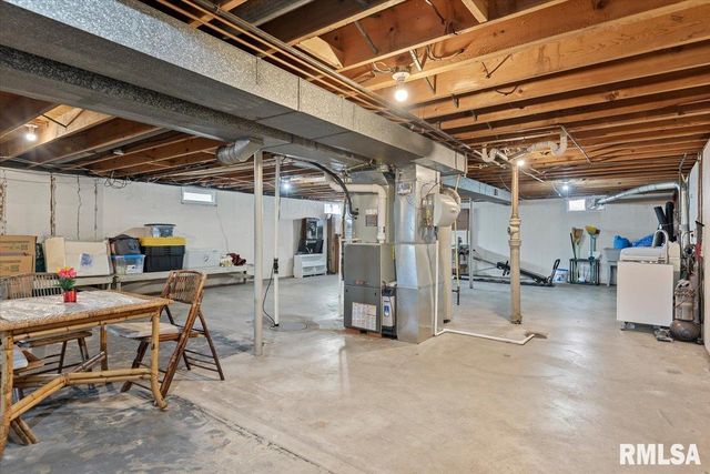 2308 WESTVIEW Drive, Springfield, IL 62704