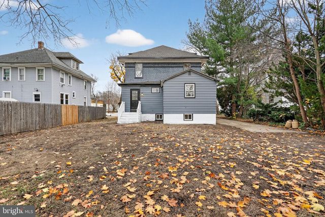 106 S BROAD ST, Penns Grove, NJ 08069