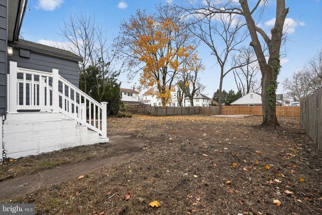 106 S BROAD ST, Penns Grove, NJ 08069