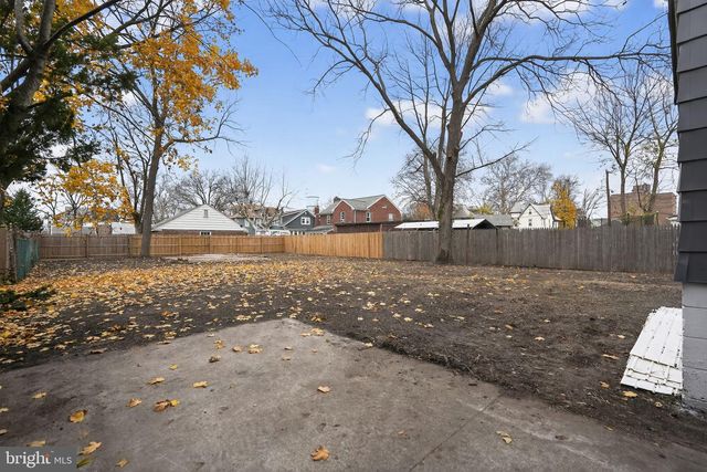 106 S BROAD ST, Penns Grove, NJ 08069