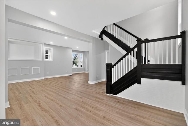 106 S BROAD ST, Penns Grove, NJ 08069