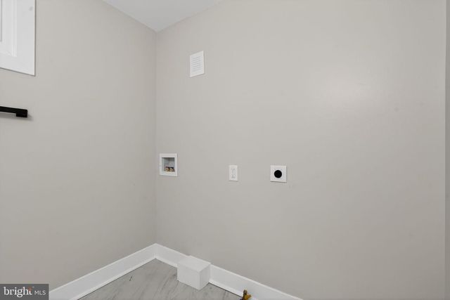 106 S BROAD ST, Penns Grove, NJ 08069