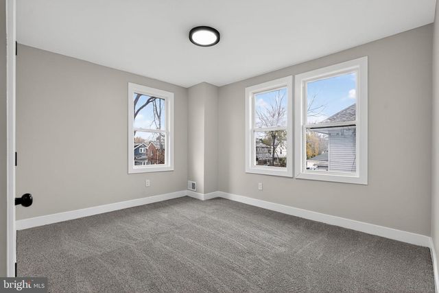 106 S BROAD ST, Penns Grove, NJ 08069