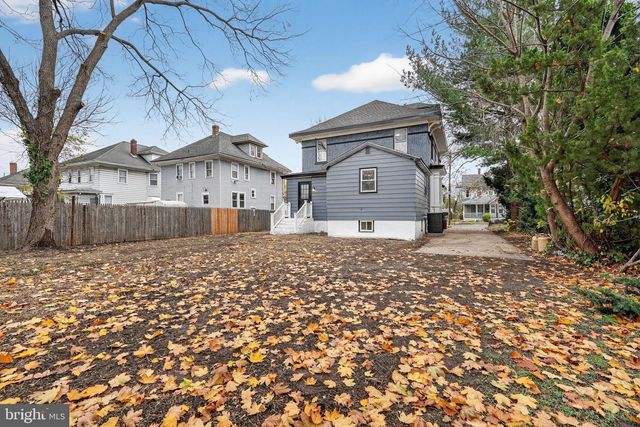 106 S BROAD ST, Penns Grove, NJ 08069