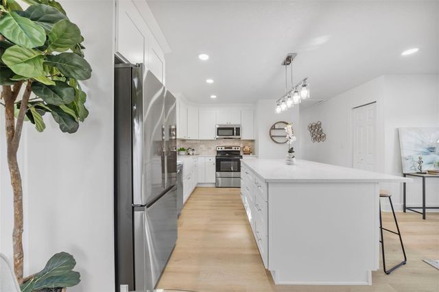 1792 77TH AVENUE N, St Petersburg, FL 33702