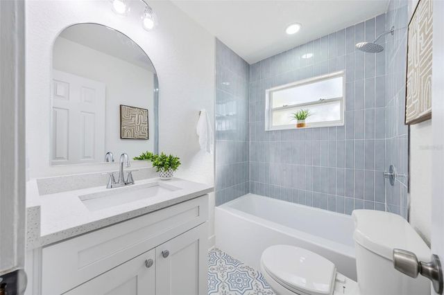 1792 77TH AVENUE N, St Petersburg, FL 33702