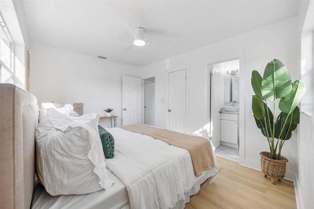 1792 77TH AVENUE N, St Petersburg, FL 33702