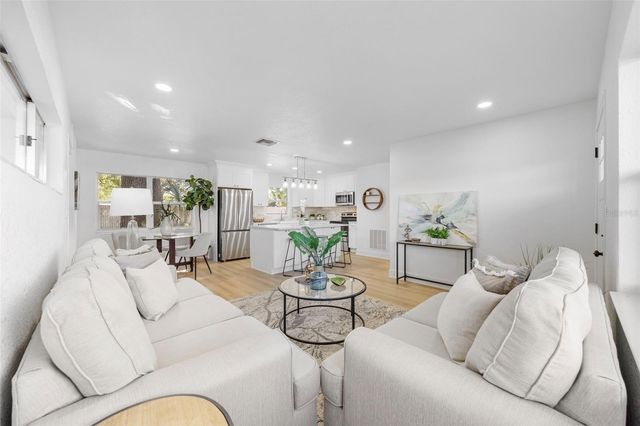 1792 77TH AVENUE N, St Petersburg, FL 33702