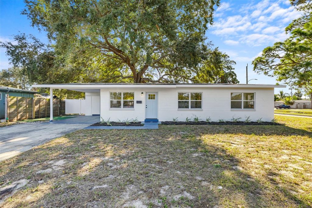 1792 77TH AVENUE N, St Petersburg, FL 33702
