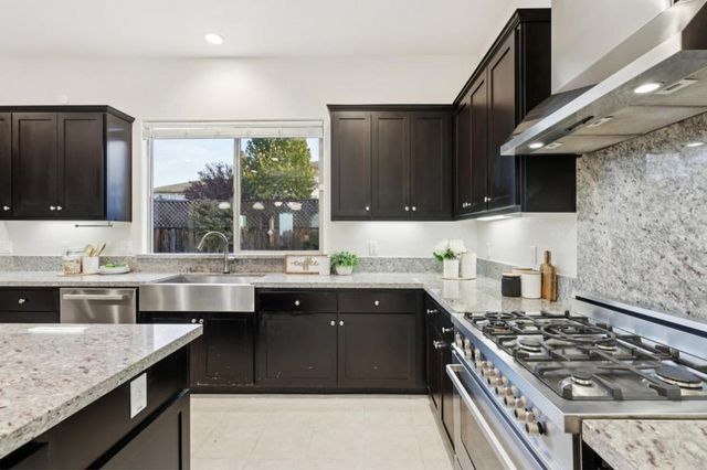 1452 Cottlestone Court, San Jose, CA 95121