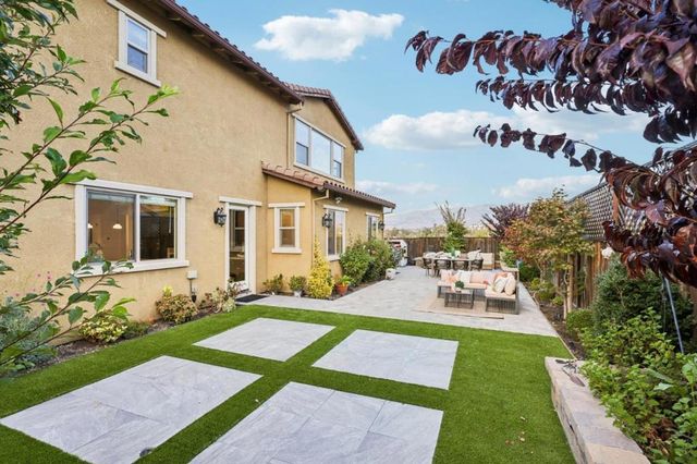 1452 Cottlestone Court, San Jose, CA 95121