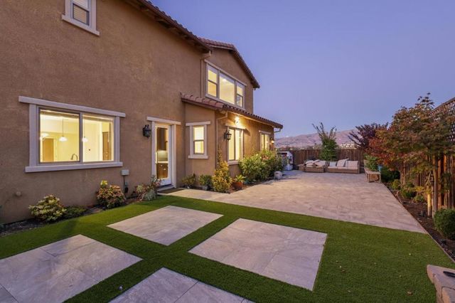 1452 Cottlestone Court, San Jose, CA 95121