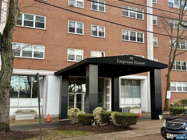 39 39th Street 3H, Paterson, NJ 07514