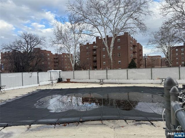 39 39th Street 3H, Paterson, NJ 07514