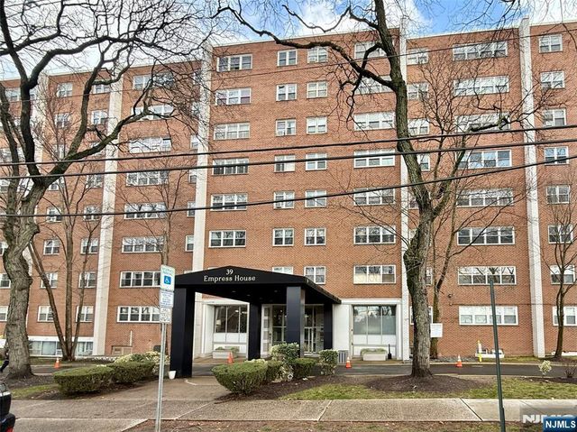 39 39th Street 3H, Paterson, NJ 07514