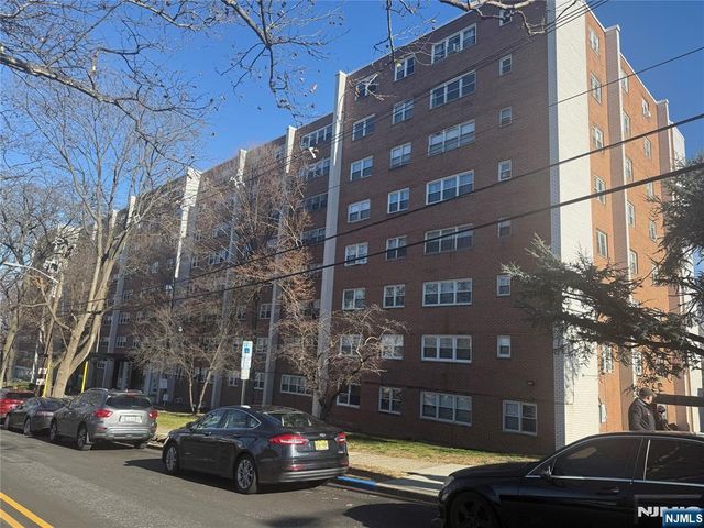 39 39th Street 3H, Paterson, NJ 07514