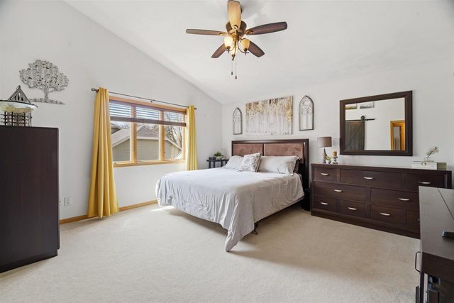 118 SHALIMAR COURT, Combined Locks, WI 54113