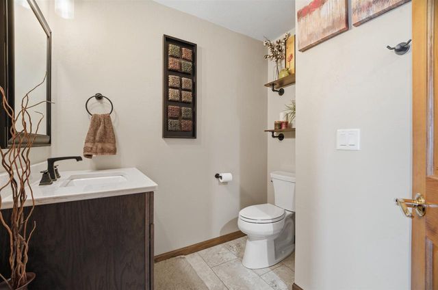 118 SHALIMAR COURT, Combined Locks, WI 54113