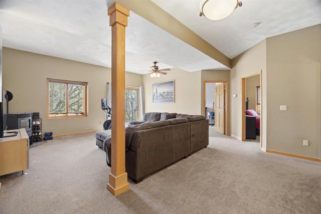 118 SHALIMAR COURT, Combined Locks, WI 54113
