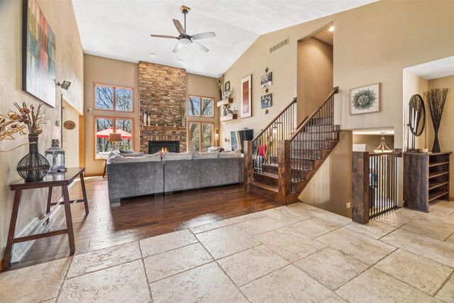 118 SHALIMAR COURT, Combined Locks, WI 54113