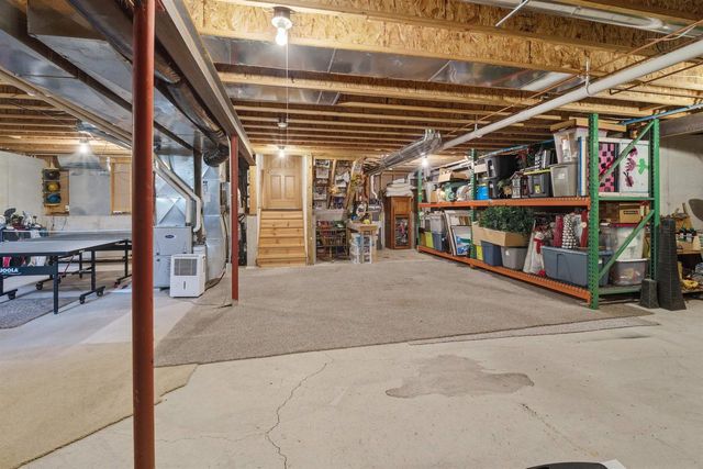 118 SHALIMAR COURT, Combined Locks, WI 54113