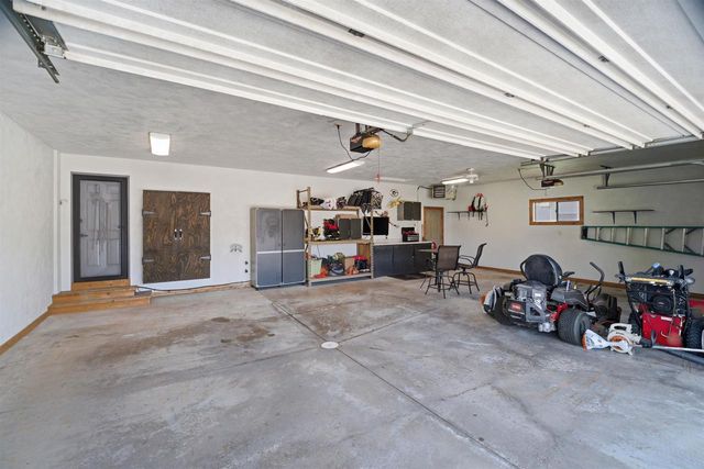 118 SHALIMAR COURT, Combined Locks, WI 54113