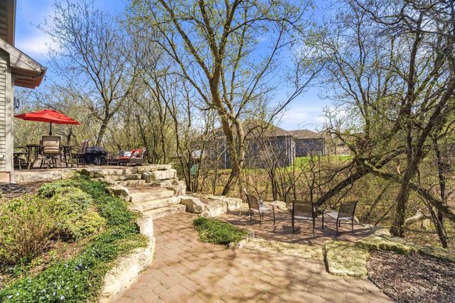 118 SHALIMAR COURT, Combined Locks, WI 54113