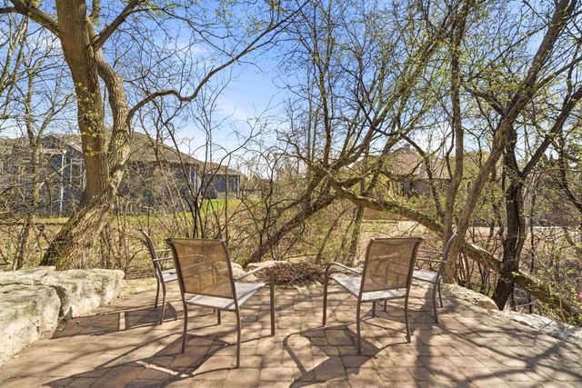 118 SHALIMAR COURT, Combined Locks, WI 54113