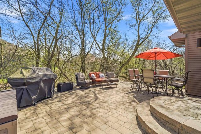 118 SHALIMAR COURT, Combined Locks, WI 54113