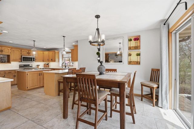 118 SHALIMAR COURT, Combined Locks, WI 54113